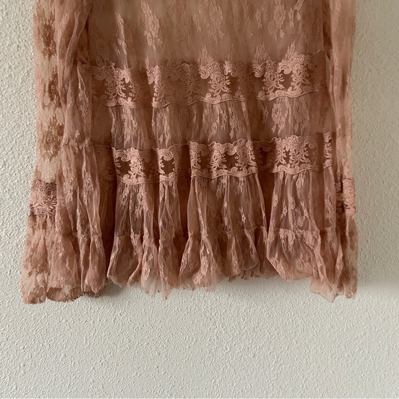 Forever 21 Contemporary Coquette Dainty Floral Lace Sheer Top Women’s S/M Peachy - Picture 2 of 8